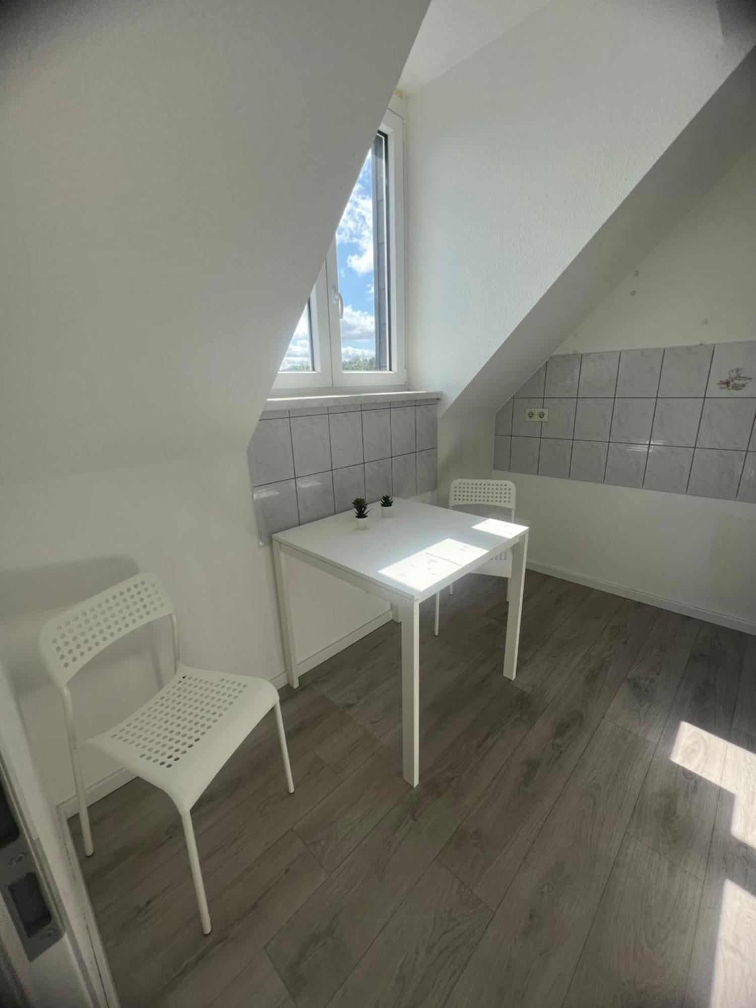 Cozy Work And Stay Pretty Home Chemnitz Exterior foto